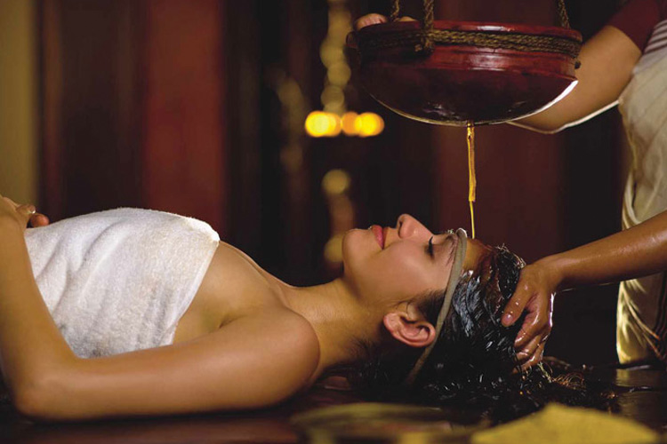 Five Reasons Why You Need Ayurveda This Monsoon - Kumarakom Lake Resort