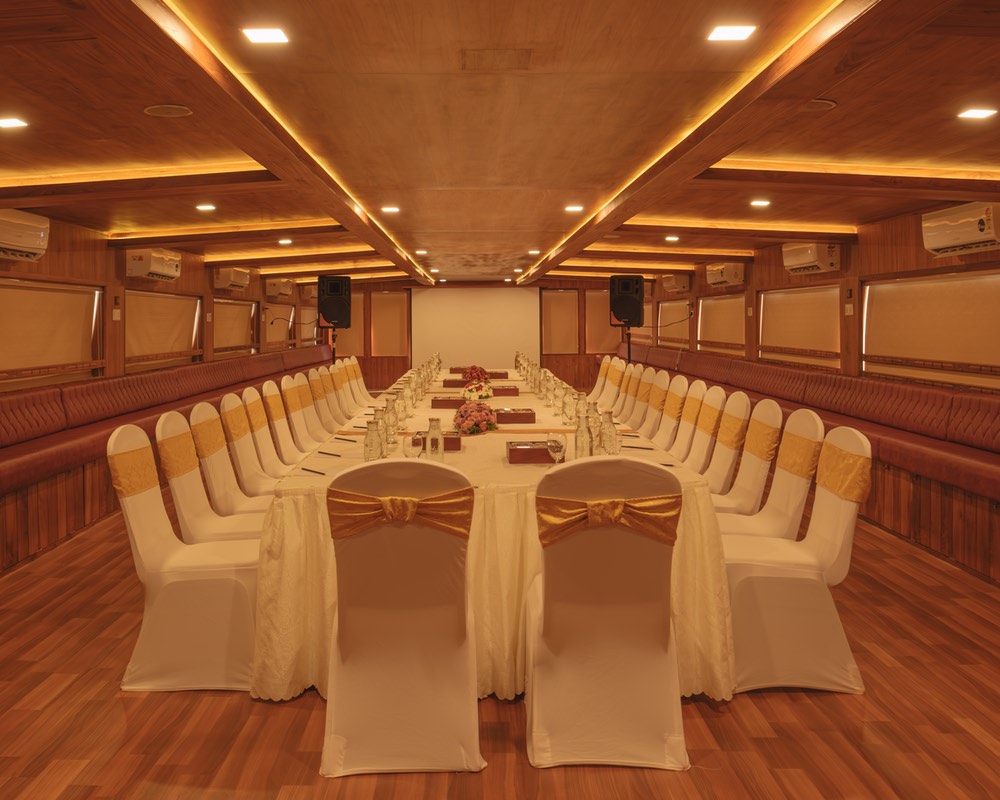 Conference Boat (Floating Mandap Option)