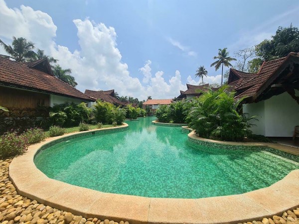 Meandering Pool Villas