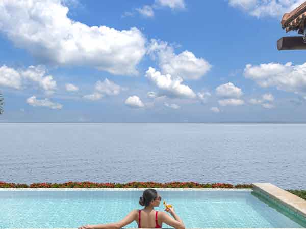 Presidential Suite with Private Pool