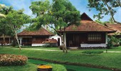 Heritage Lake View Villas with Private Pool - Kumarakom Lake Resort