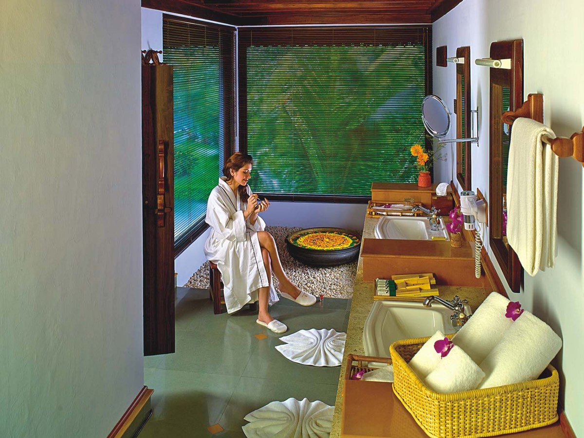 Luxury Pavilion Rooms - Kumarakom Lake Resort