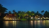 Vembanad, the Seafood Bar - Kumarakom Lake Resort