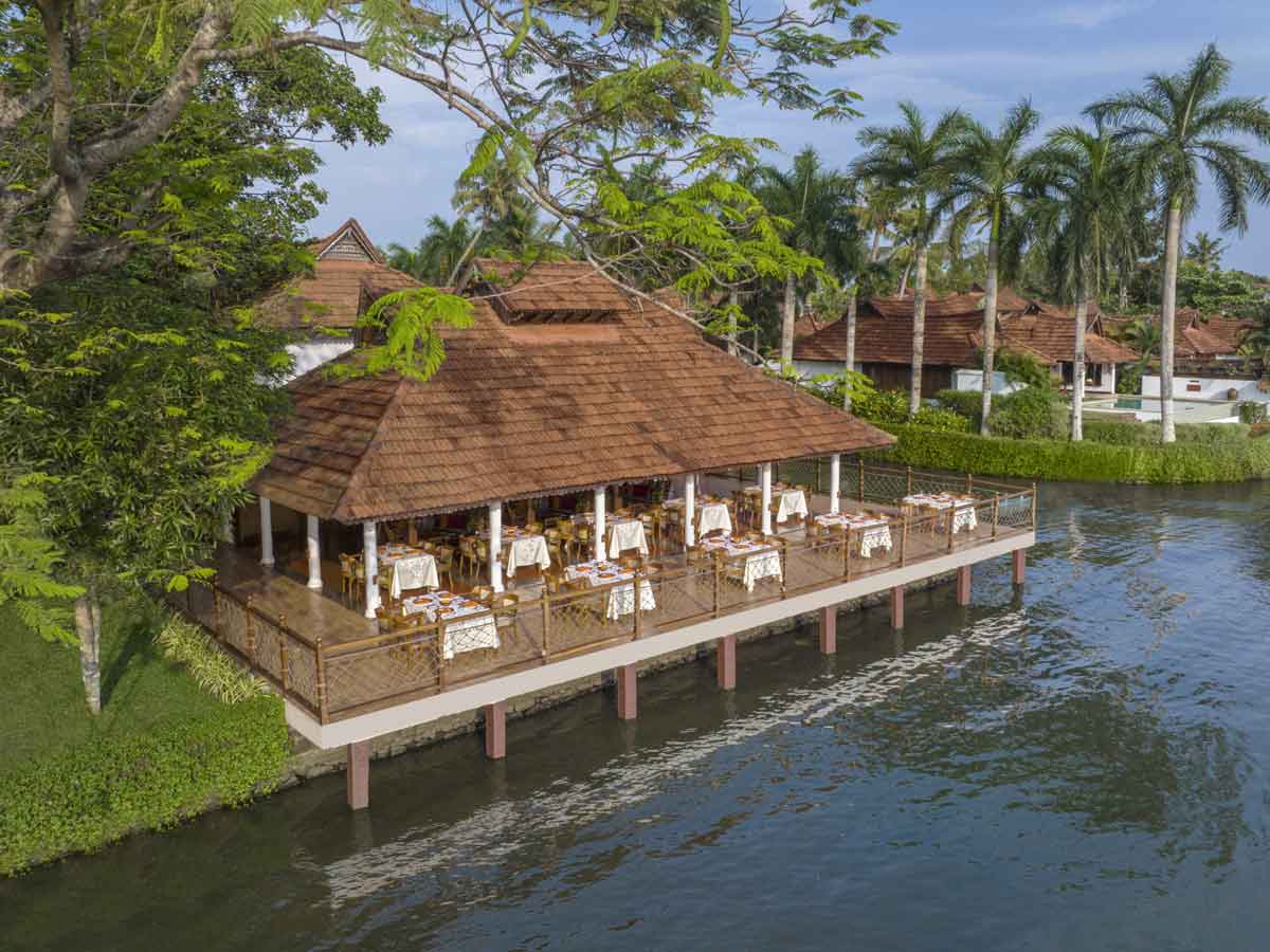 Vembanad, the Seafood Bar - Kumarakom Lake Resort