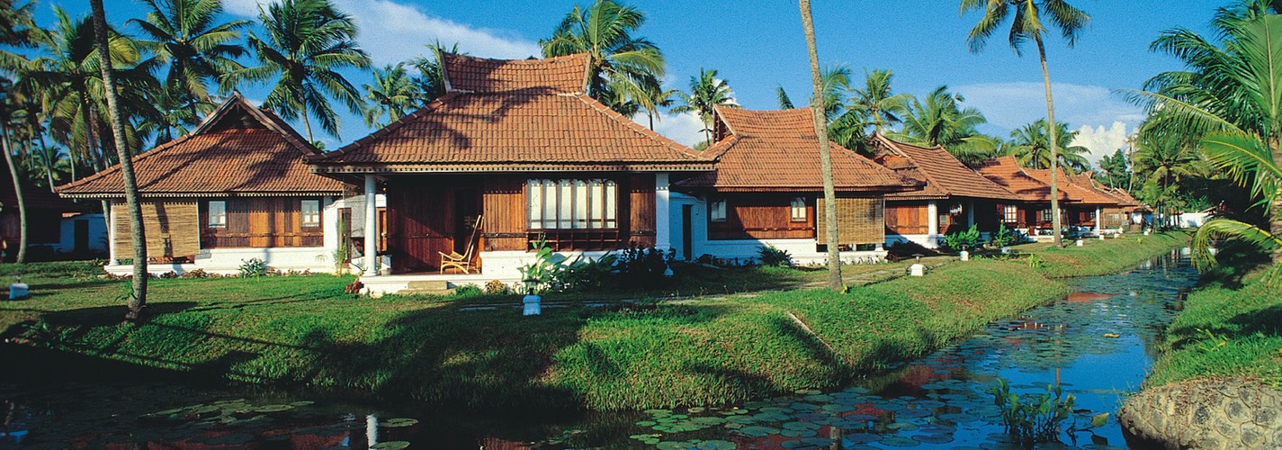 Luxury Accommodation - Kumarakom Lake Resort - Heritage Lake View Villas with Private Pool
