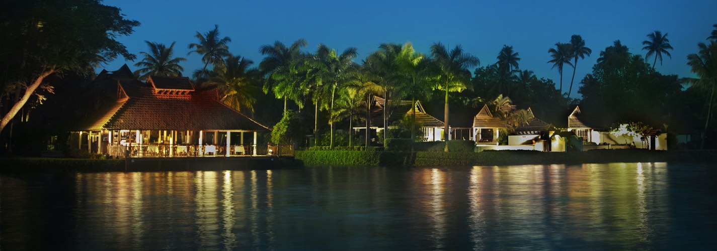 Luxury Dining - Kumarakom Lake Resort - Vembanad, the Seafood Bar
