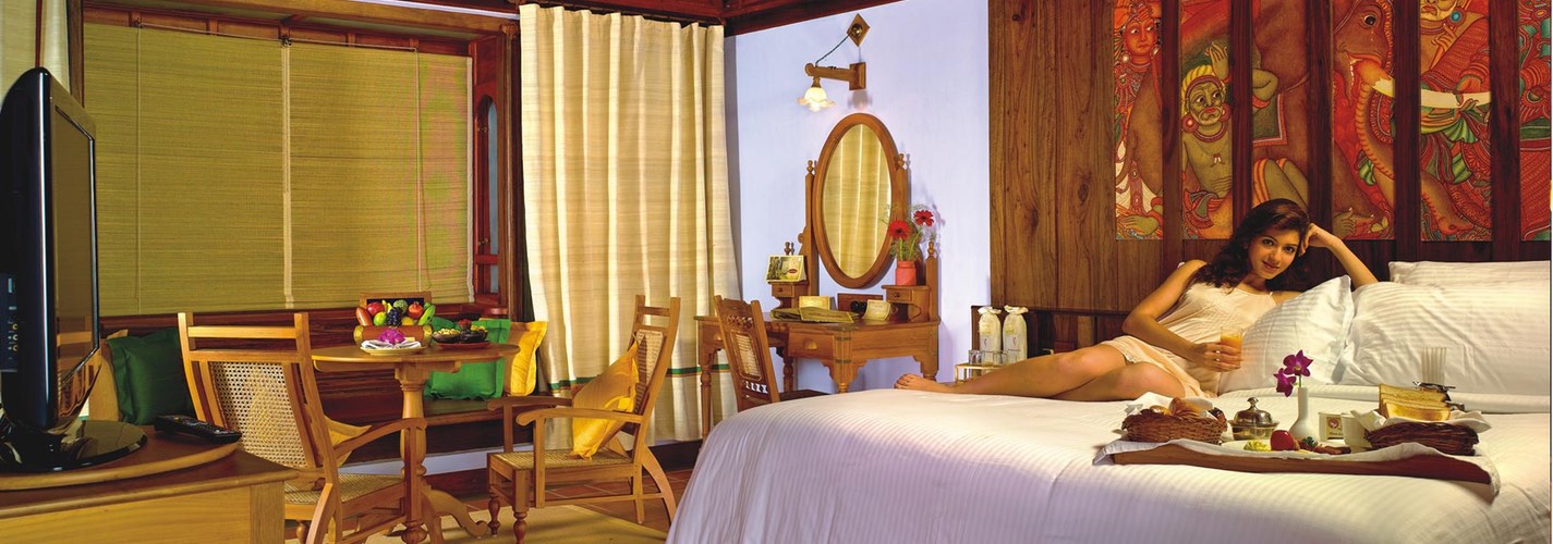 Luxury Accommodation - Kumarakom Lake Resort - Luxury Pavilion Rooms