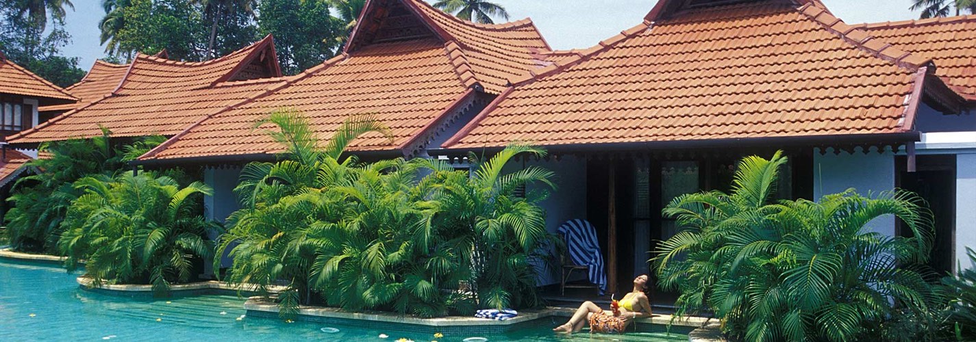 Luxury Accommodation - Kumarakom Lake Resort - Meandering Pool Villas